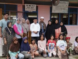 Gubernur Al Haris Turun Langsun Serahkan Bantuan untuk Korban Kebakaran di Desa Buat Kabupaten Bungo